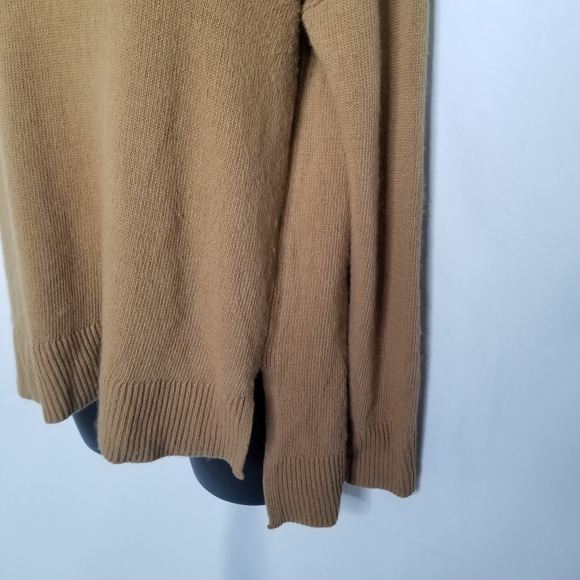 Halogen soft cozy crewneck  Tan sweater Size Medium - Picture 2 of 6